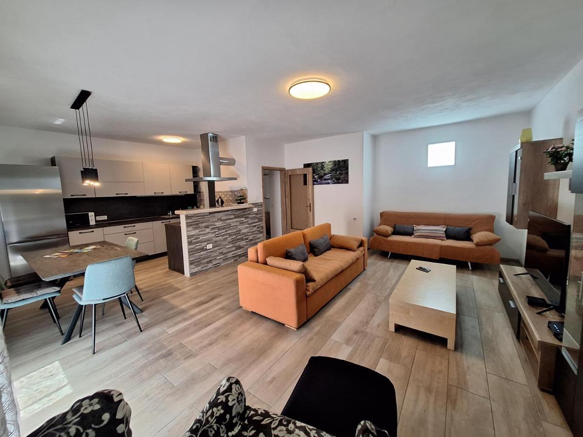 Apartma Kanal Eksteriør billede